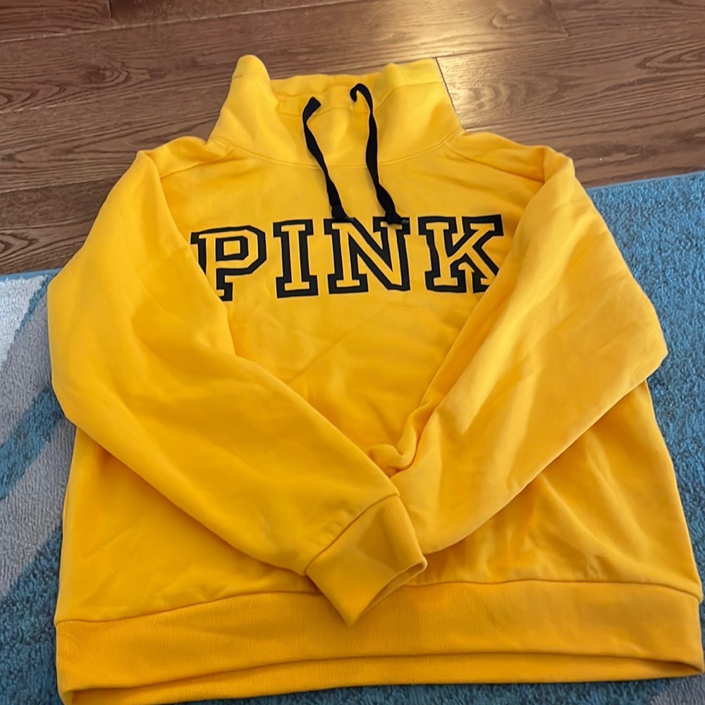 PINK TURTLE NECK HOODIE